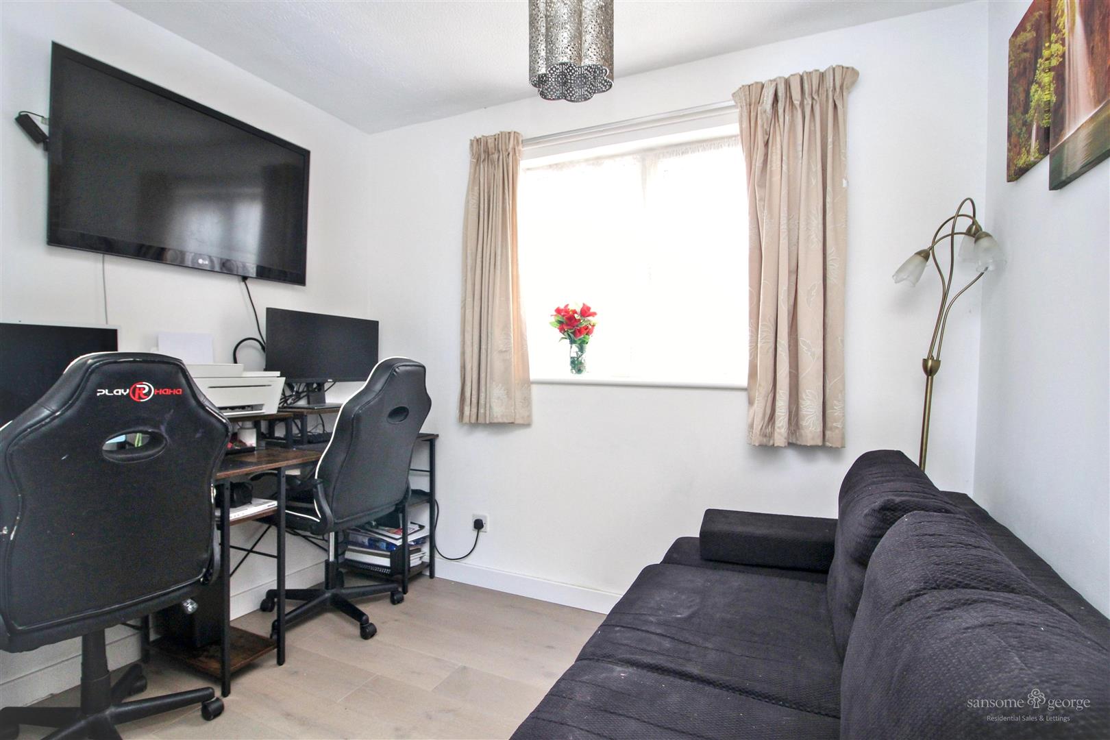 Cornwall Close, Tilehurst, Reading